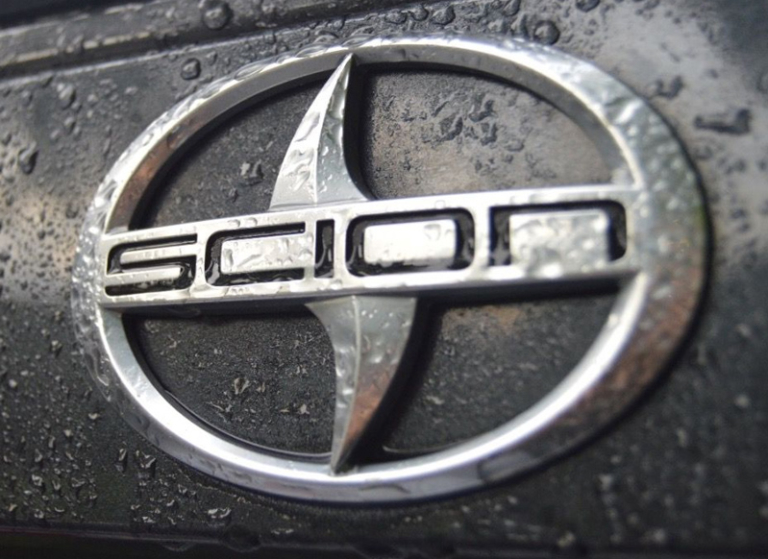  Toyota Scion